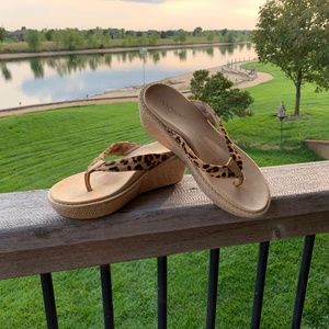 Vionic 48Grena/TVW4066 Women’s Tiger Sandals SZ. 8